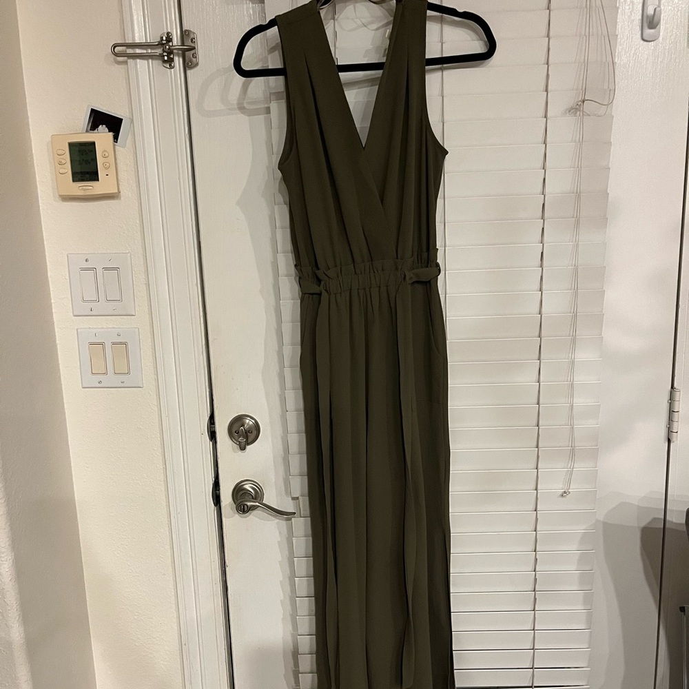 Army green women’s jumpsuit